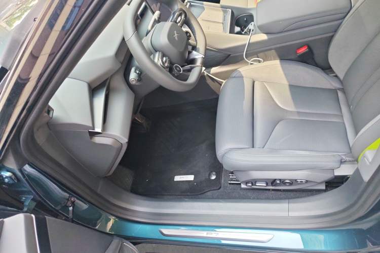 Used XPeng P7 2025 Model—702 Long Range Ultra Left Front Seat