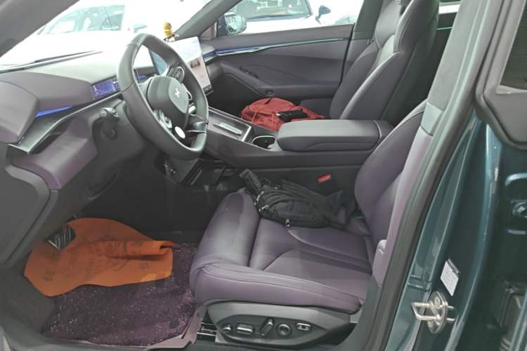 Used XPeng P7 2025 Model—702 Long Range Ultra Left Front Seat