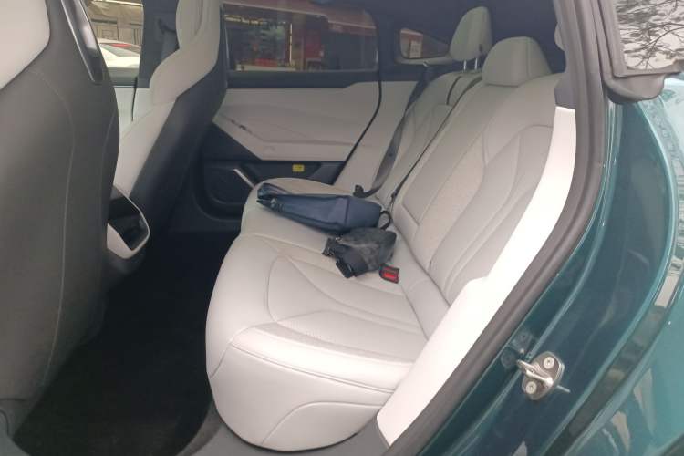 Used XPeng P7 2025 Model—820 Ultra Long Range Ultra Left Rear Seat