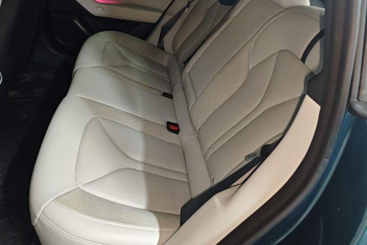 Used XPeng P7 2025 Model—702 Long Range Ultra Left Rear Seat