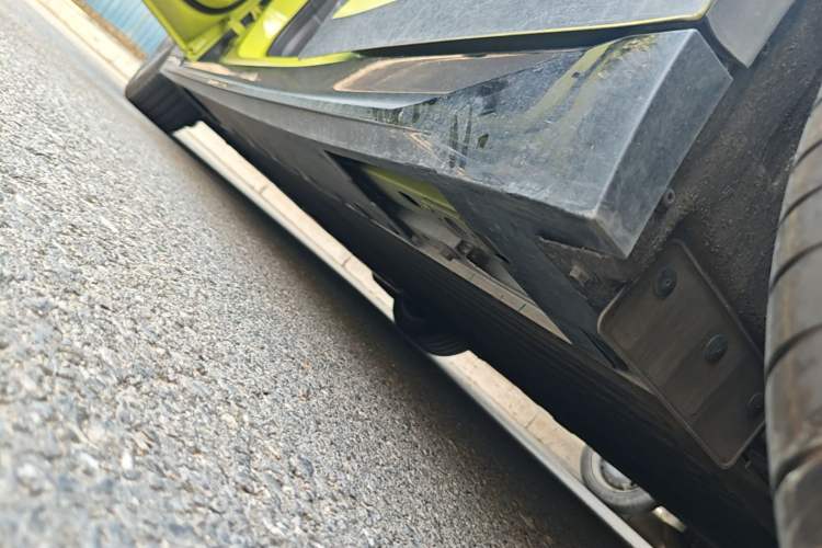 Used XPeng P7 2025 Model—702 Long Range Ultra Left Side Sill