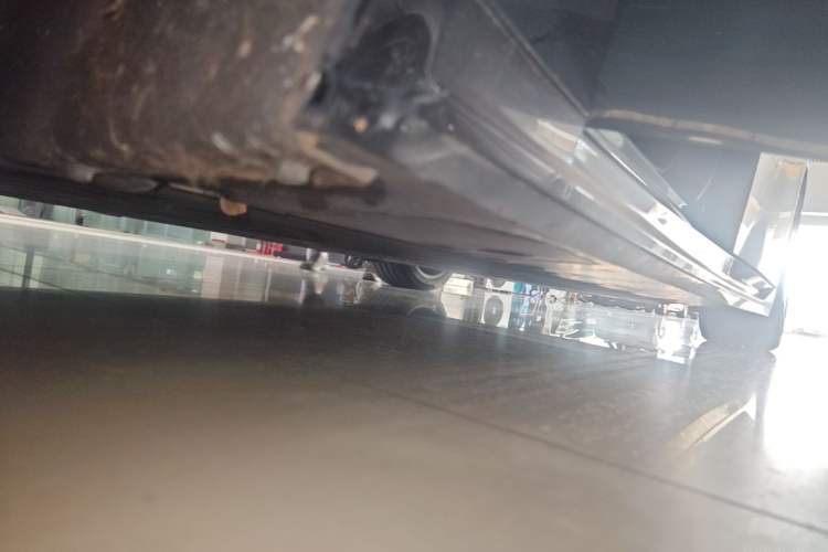Used XPeng P7 2025 Model—820 Ultra Long Range Ultra Left Side Sill