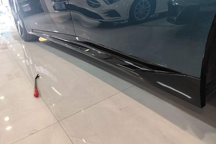 Used XPeng P7 2025 Model—702 Long Range Ultra Left Side Sill