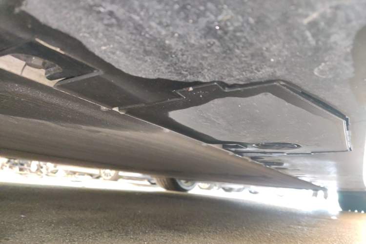 Used XPeng P7 2025 Model—702 Long Range Ultra Left Side Sill