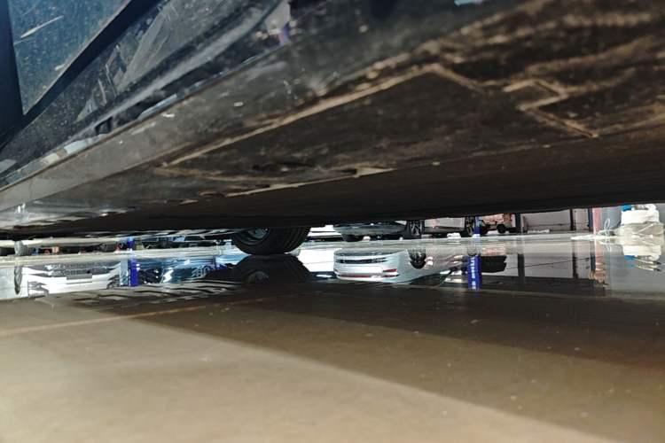 Used XPeng P7 2025 Model—702 Long Range Ultra Left Side Sill