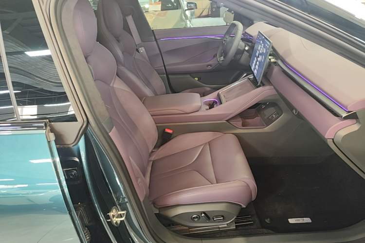 Used XPeng P7 2025 Model—702 Long Range Ultra Right Front Seat