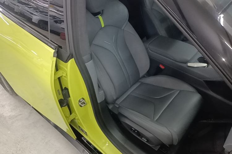 Used XPeng P7 2025 Model—702 Long Range Ultra Right Front Seat