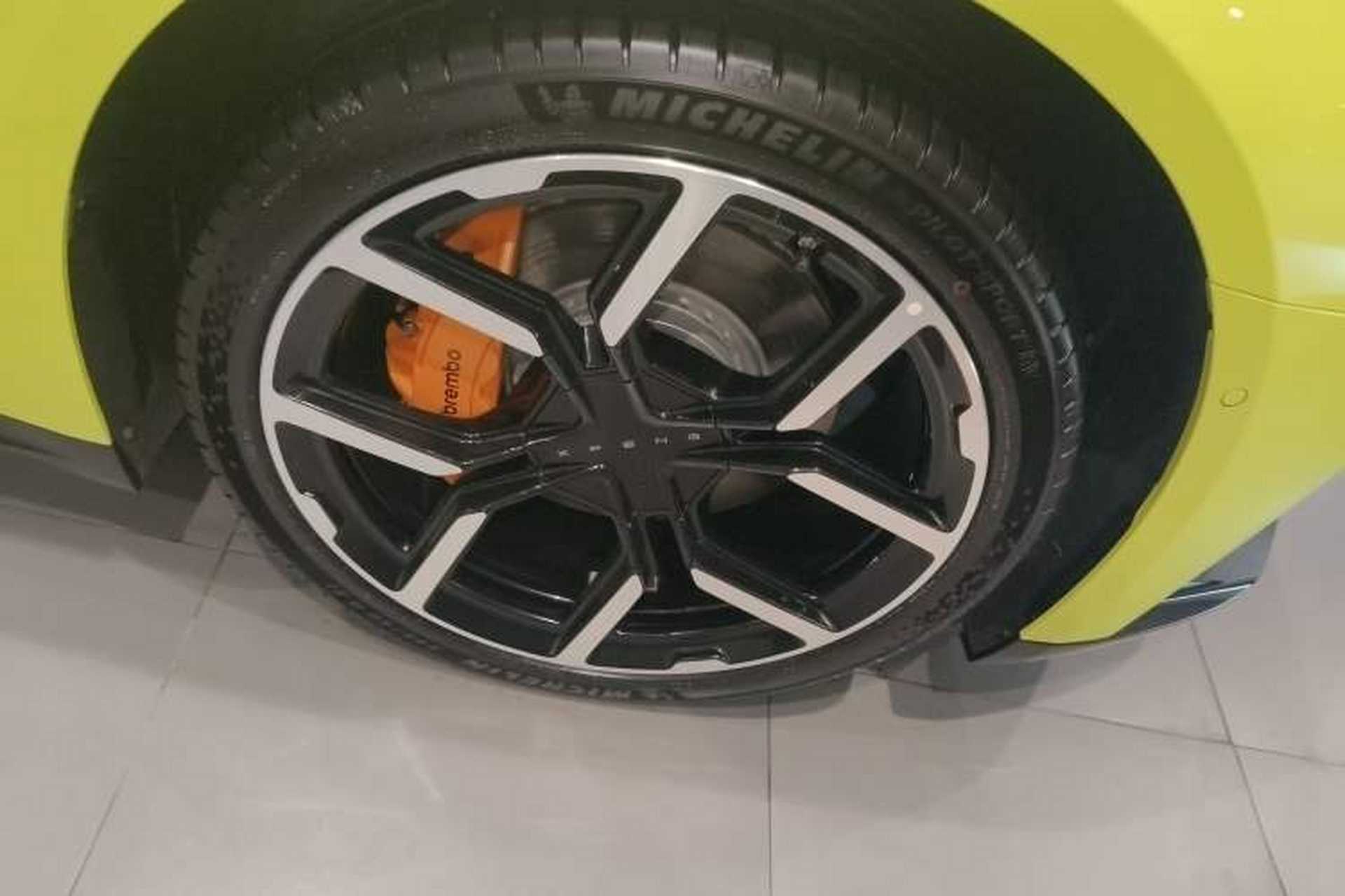 Used XPeng P7 2025 Model—702 Long Range Ultra Right Rear Wheel Hub