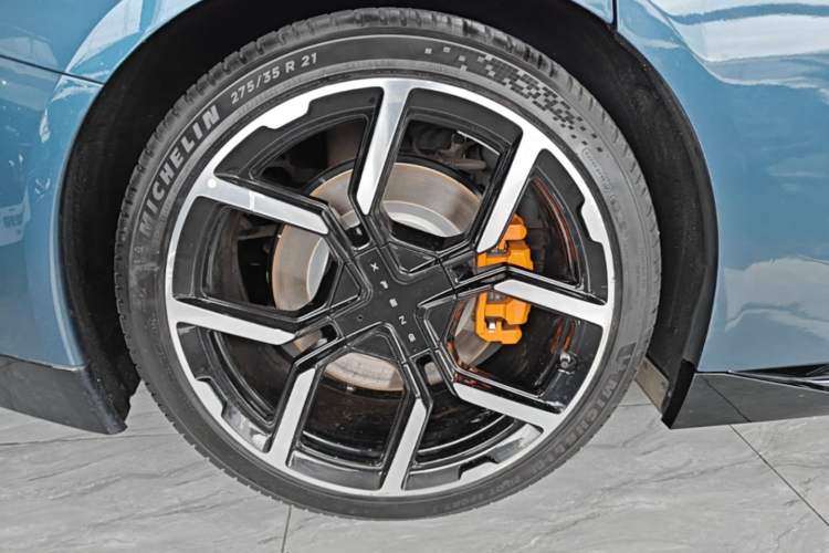Used XPeng P7 2025 Model—702 Long Range Ultra Right Rear Wheel Hub