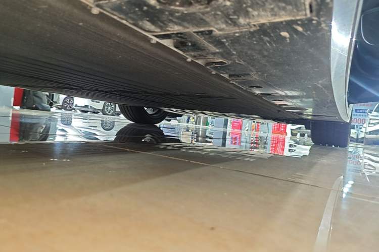 Used XPeng P7 2025 Model—702 Long Range Ultra Right Side Sill