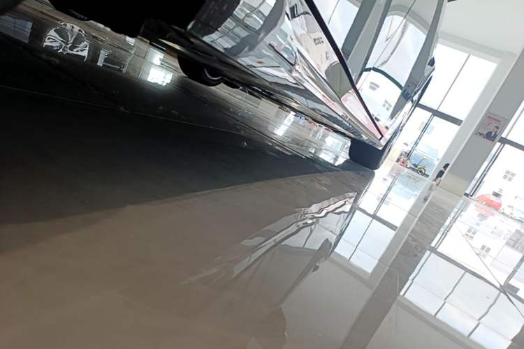 Used XPeng P7 2025 Model—702 Long Range Ultra Right Side Sill