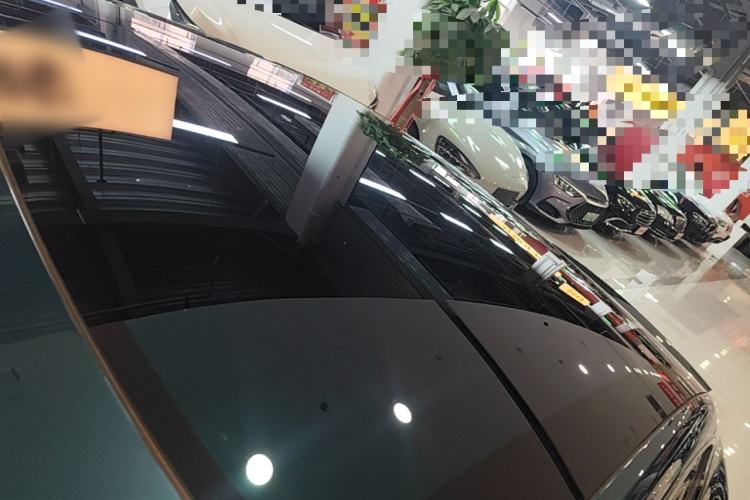 Used XPeng P7 2025 Model—702 Long Range Ultra Roof