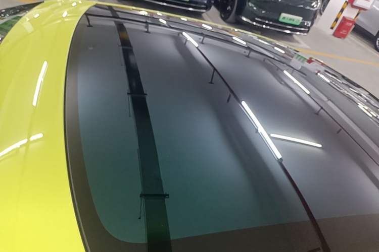 Used XPeng P7 2025 Model—702 Long Range Ultra Roof
