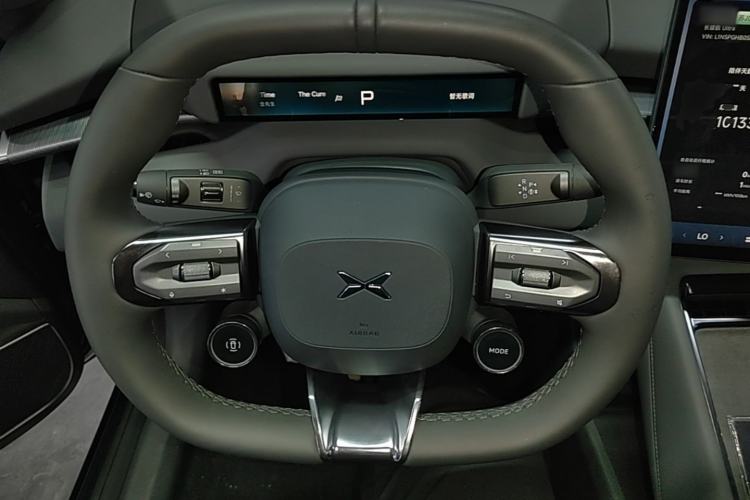 Used XPeng P7 2025 Model—702 Long Range Ultra Steering Wheel