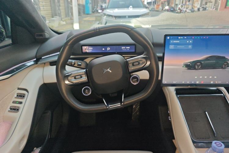 Used XPeng P7 2025 Model—702 Long Range Ultra Steering Wheel