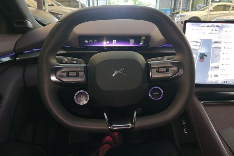 Used XPeng P7 2025 Model—702 Long Range Ultra Steering Wheel