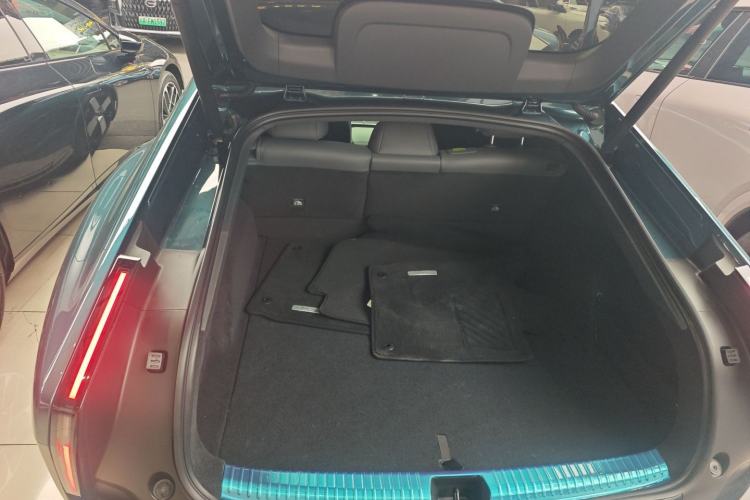 Used XPeng P7 2025 Model—820 Ultra Long Range Ultra Trunk