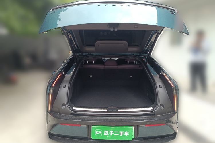 Used XPeng P7 2025 Model—750 All-Wheel-Drive High-Performance Ultra Trunk