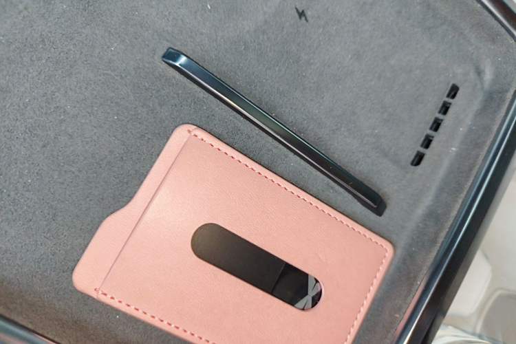 Used XPeng P7 2025 Model—820 Ultra Long Range Ultra Vehicle Key