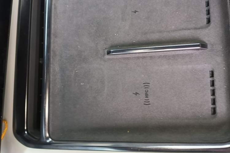 Used XPeng P7 2025 Model—750 All-Wheel-Drive High-Performance Ultra Vehicle Key
