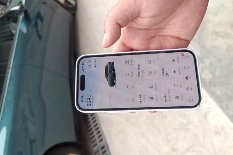 Used XPeng P7 2025 Model—750 All-Wheel-Drive High-Performance Ultra Vehicle Key