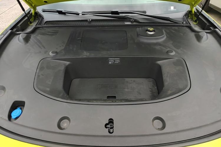 Used XPeng P7 2025 Model—750 All-Wheel-Drive High-Performance Ultra Engine Bay