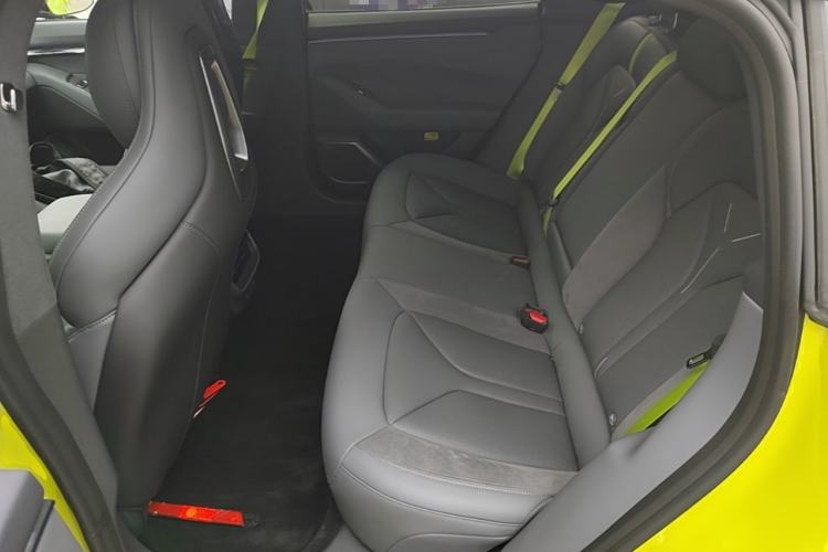 Used XPeng P7 2025 Model—750 All-Wheel-Drive High-Performance Ultra Left Rear Seat