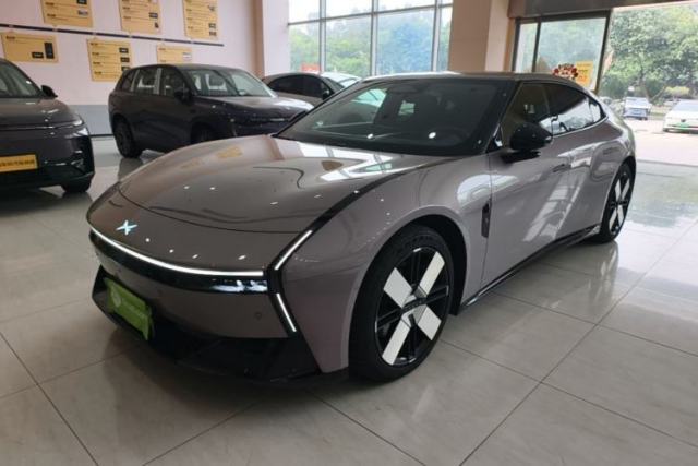 Used XPeng P7 2025 Model—750 All-Wheel-Drive High-Performance Ultra