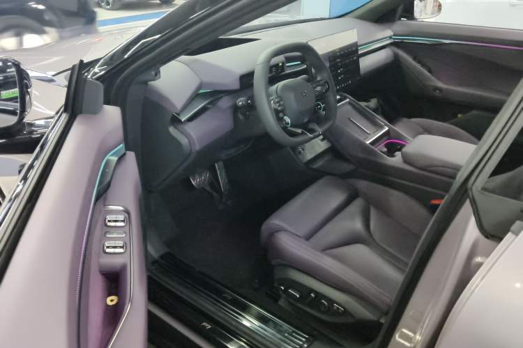 Used XPeng P7 2025 Model—702 Long Range Ultra Driver Seat