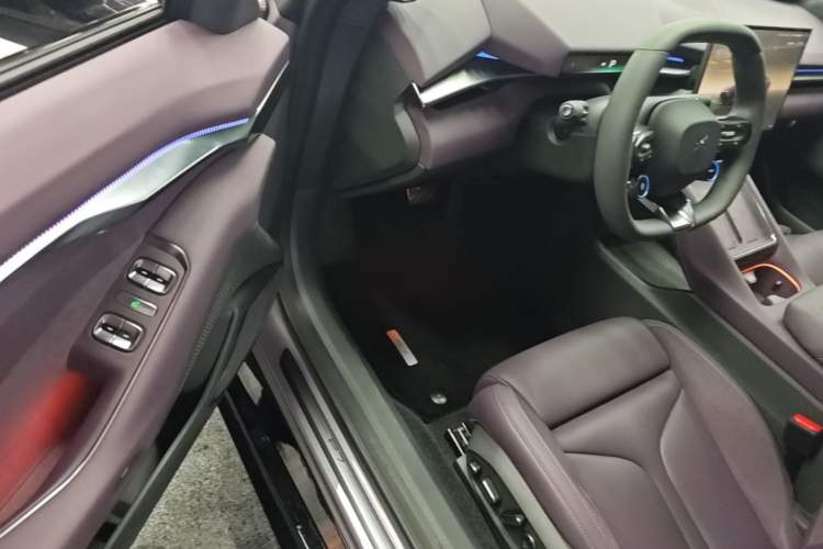 Used XPeng P7 2025 Model—702 Long Range Ultra Driver Seat