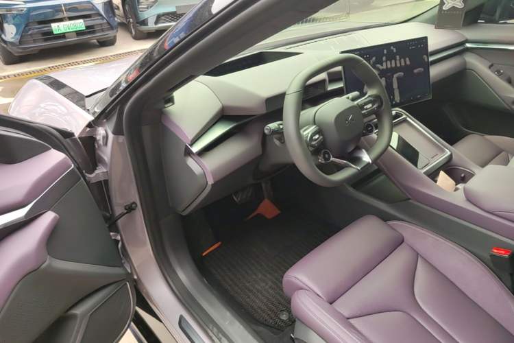 Used XPeng P7 2025 Model—820 Ultra Long Range Ultra Driver Seat