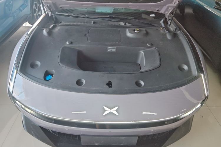 Used XPeng P7 2025 Model—702 Long Range Ultra Engine Bay