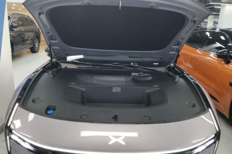 Used XPeng P7 2025 Model—702 Long Range Ultra Engine Bay
