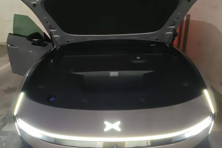 Used XPeng P7 2025 Model 702 Max Engine Bay