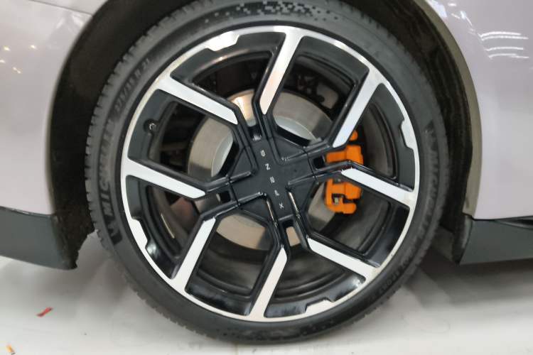 Used XPeng P7 2025 Model—702 Long Range Ultra Exterior 5