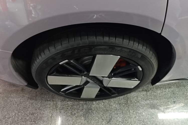 Used XPeng P7 2025 Model—702 Long Range Ultra Exterior 5