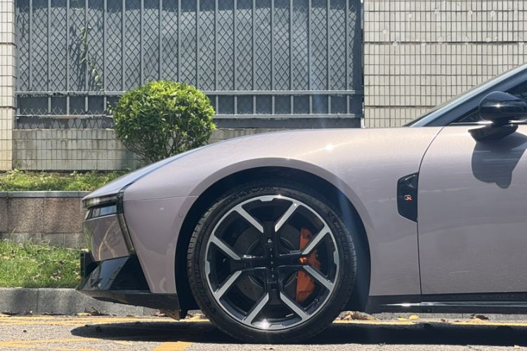 Used XPeng P7 2025 Model—750 All-Wheel-Drive High-Performance Ultra Exterior 7