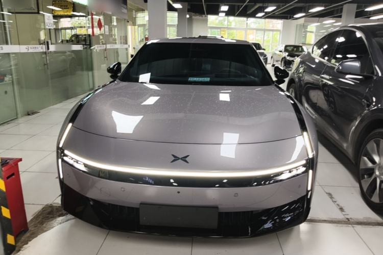 Used XPeng P7 2025 Model—750 All-Wheel-Drive High-Performance Ultra Front