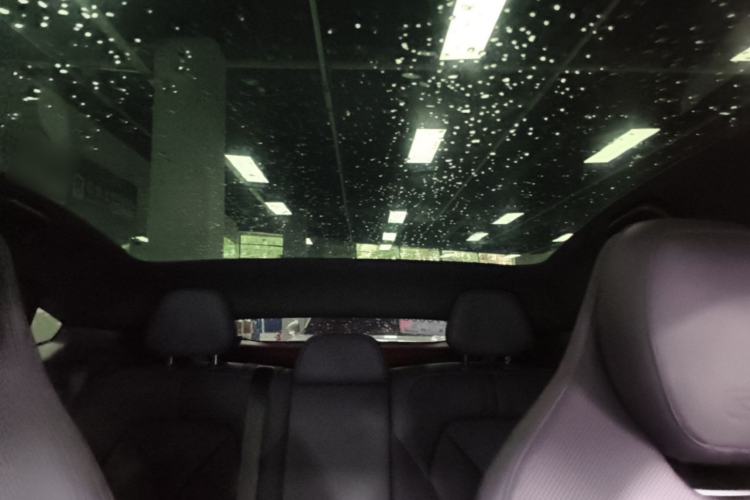 Used XPeng P7 2025 Model—750 All-Wheel-Drive High-Performance Ultra Headliner