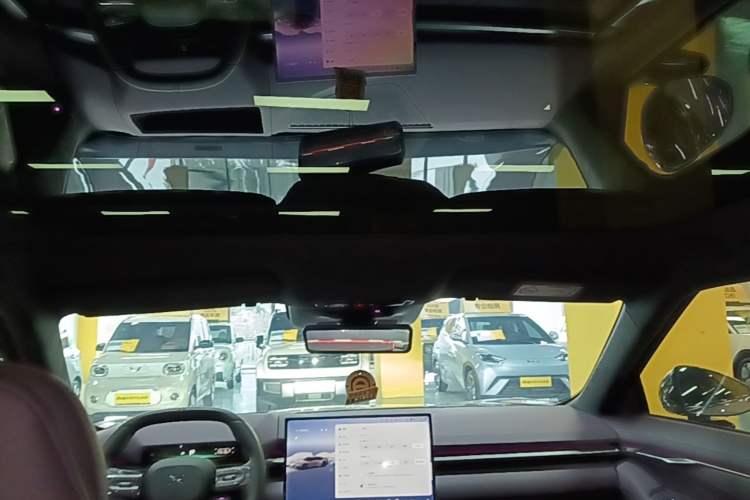 Used XPeng P7 2025 Model—820 Ultra Long Range Ultra Headliner