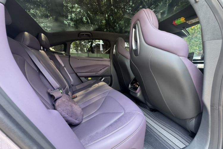Used XPeng P7 2025 Model—750 All-Wheel-Drive High-Performance Ultra Interior 3