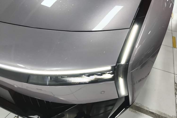 Used XPeng P7 2025 Model—750 All-Wheel-Drive High-Performance Ultra Left Front Headlight