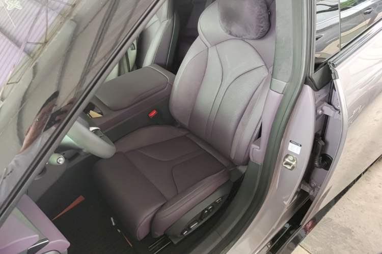 Used XPeng P7 2025 Model—820 Ultra Long Range Ultra Left Front Seat