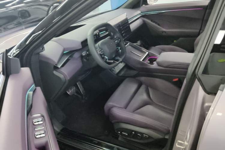 Used XPeng P7 2025 Model—702 Long Range Ultra Left Front Seat