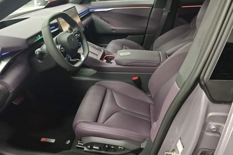 Used XPeng P7 2025 Model—702 Long Range Ultra Left Front Seat