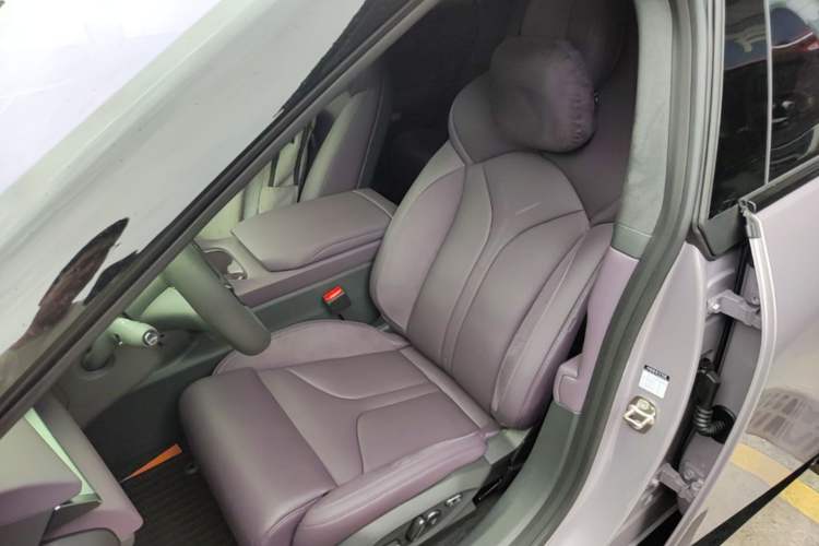 Used XPeng P7 2025 Model—820 Ultra Long Range Ultra Left Front Seat