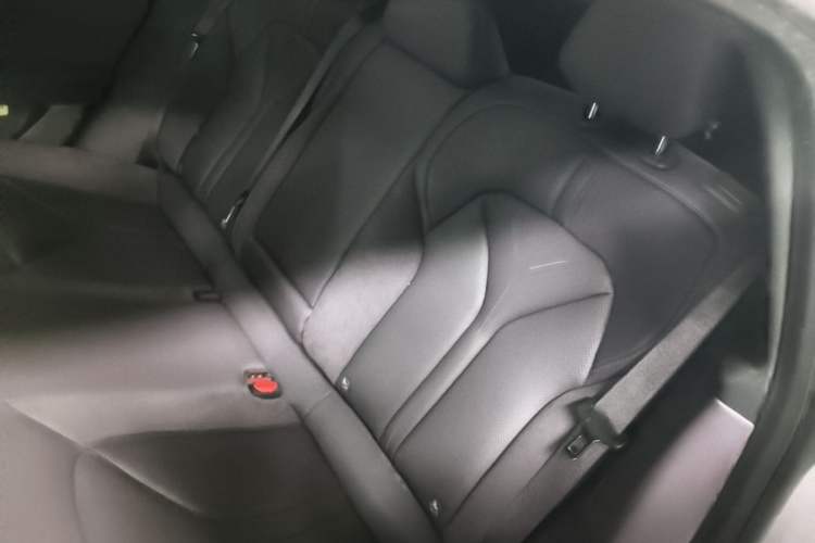 Used XPeng P7 2025 Model—702 Long Range Ultra Left Rear Seat