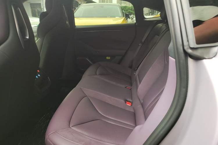 Used XPeng P7 2025 Model—820 Ultra Long Range Ultra Left Rear Seat