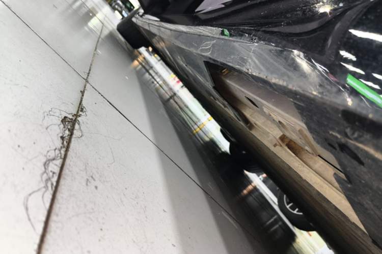 Used XPeng P7 2025 Model—702 Long Range Ultra Left Side Sill