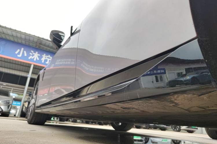 Used XPeng P7 2025 Model—820 Ultra Long Range Ultra Left Side Sill